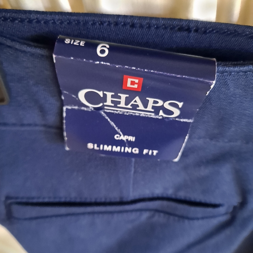 Chaps Blue "slimming fit" high rise capri pants , 6 - Picture 4 of 5